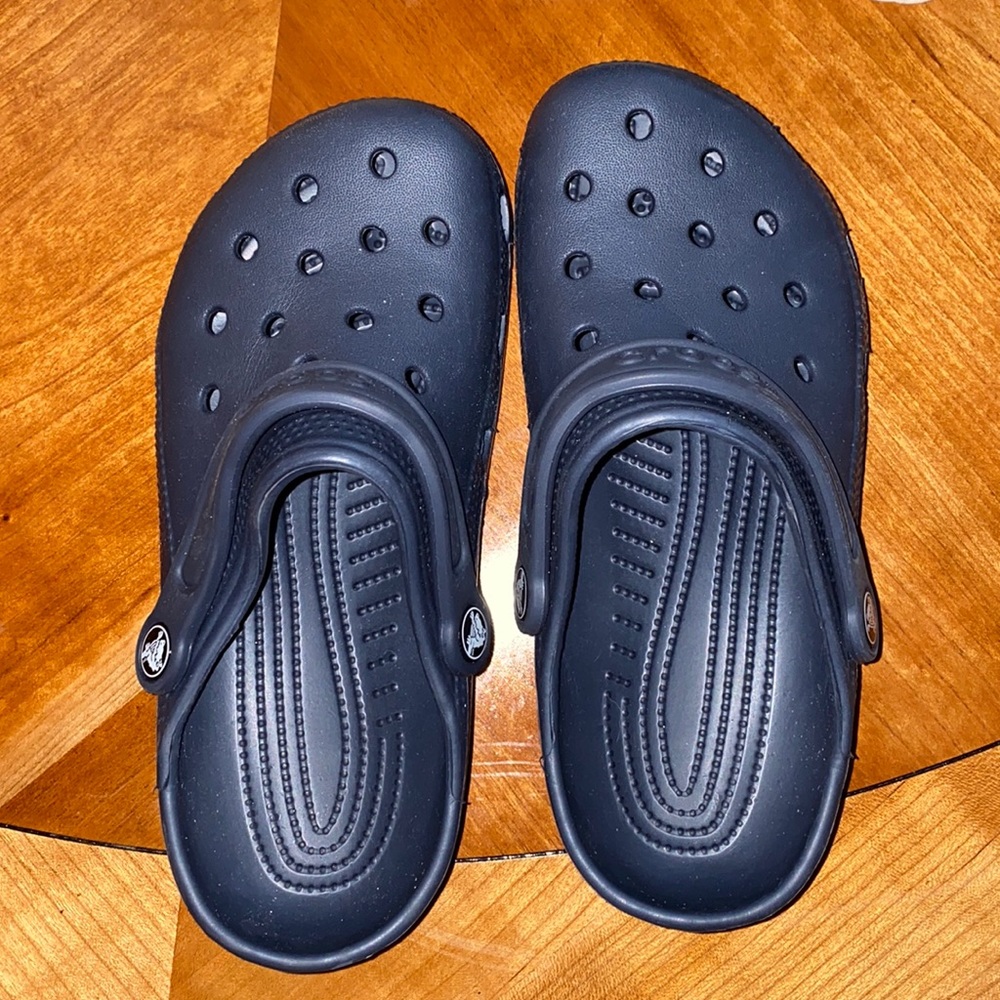 Navy blue crocs